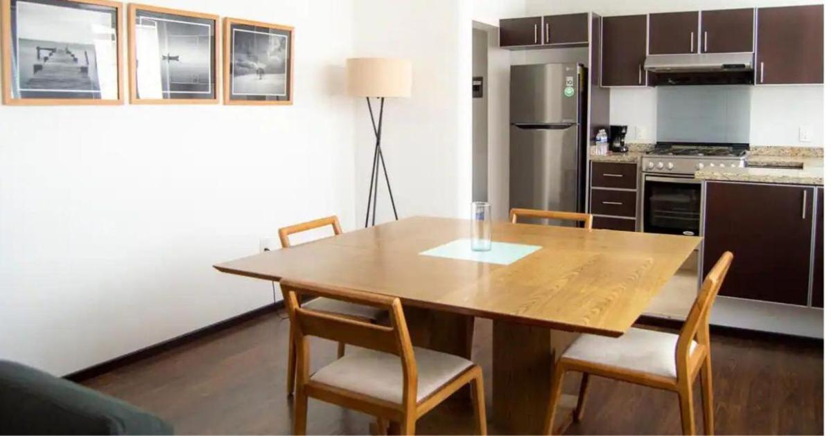 Apartment Condesa 7 Stylish 2 Bedroom, 1 Bathroom Accentuating Expansive Interiors Mexico City